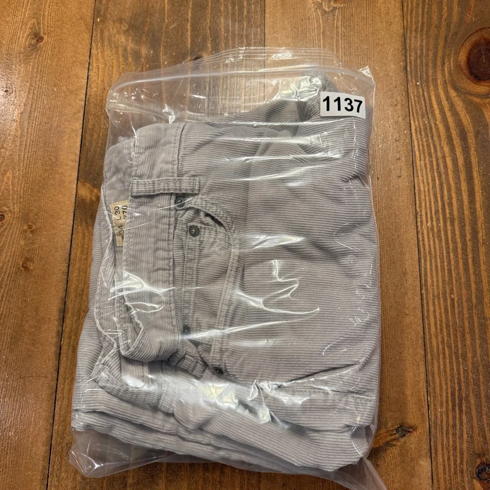 J. Crew‎ Men's Gray Corduroy Straight Leg Pants Style 770 Size 34x30